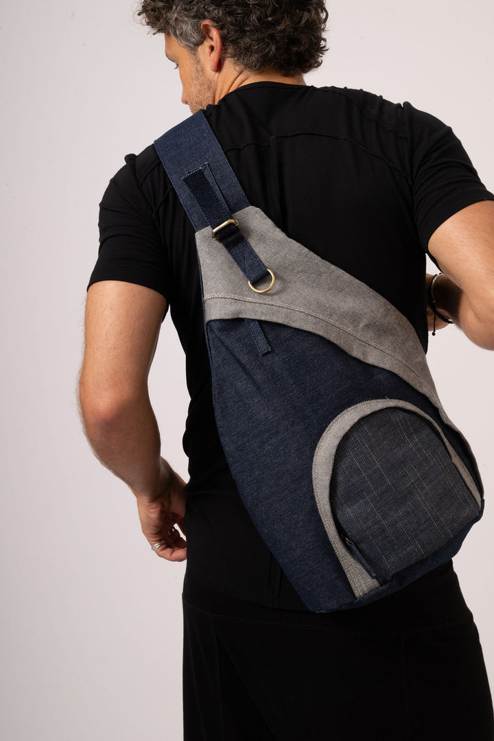 Mens Muscle T-shirt with raw seam
