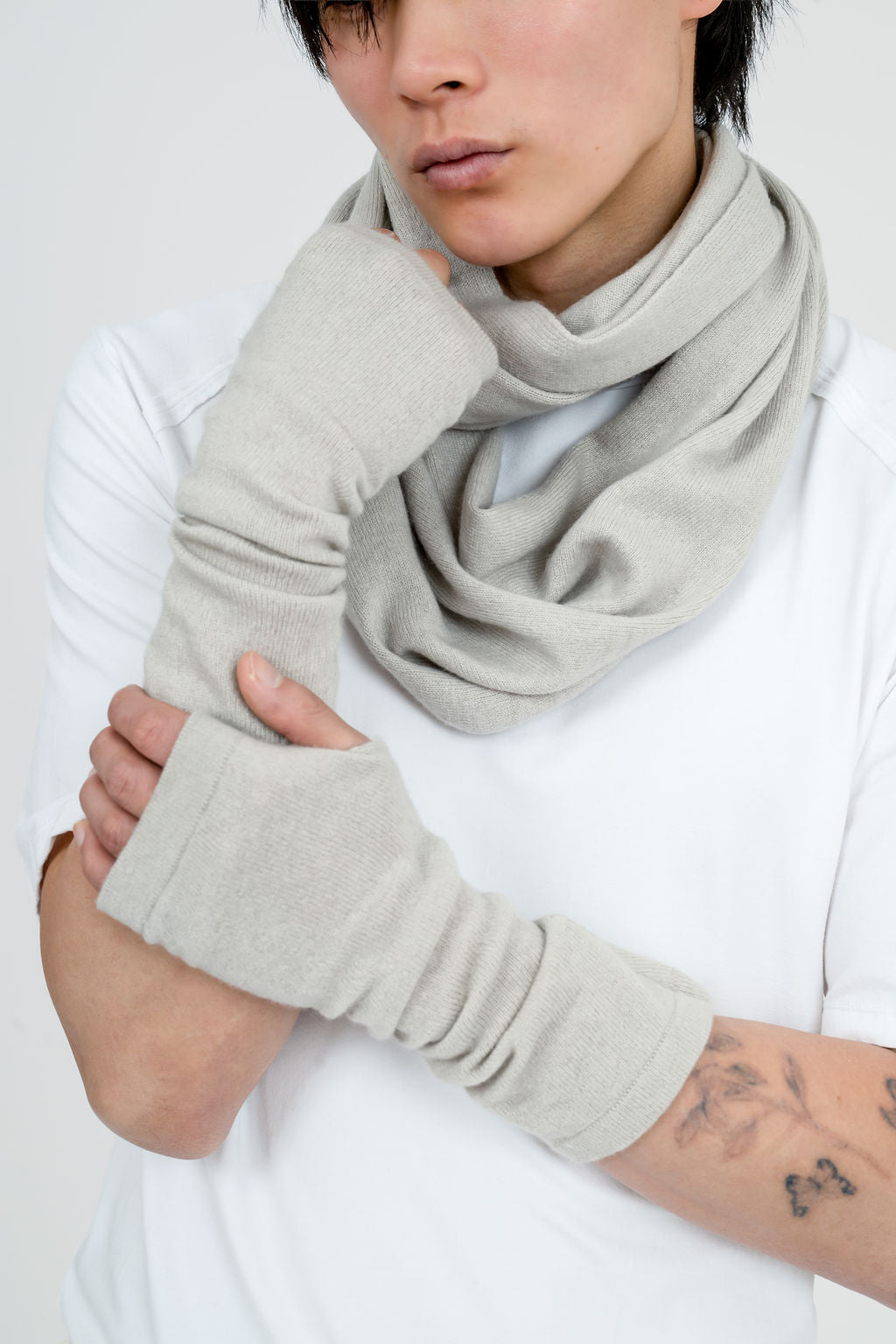 Unisex Cashmere infinity Loop Scarf